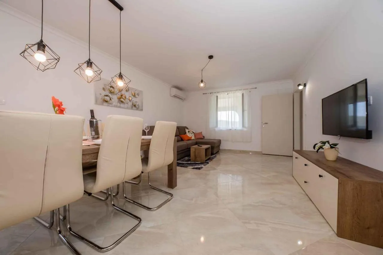 Apartment In Kampor/Insel Rab 26301