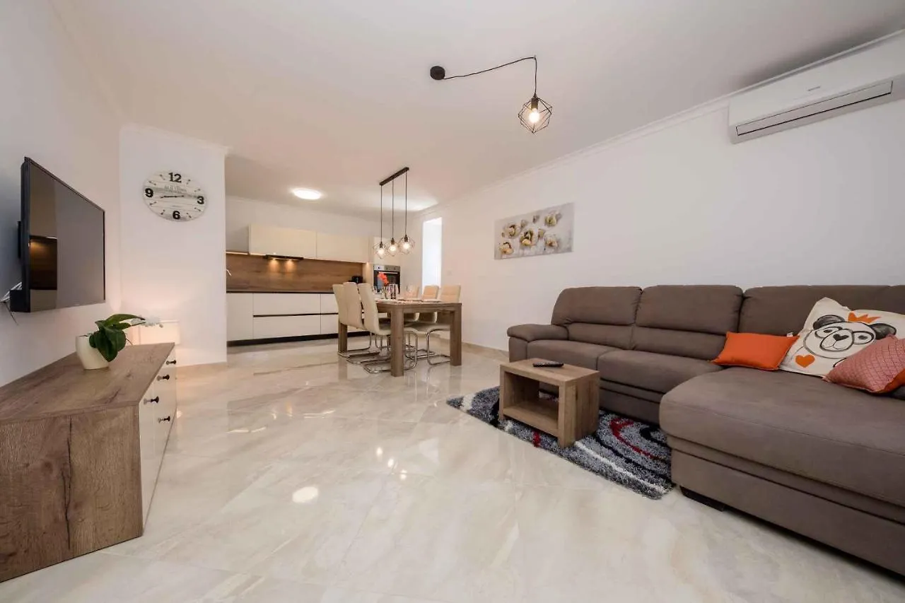 Apartment In Kampor/Insel Rab 26301